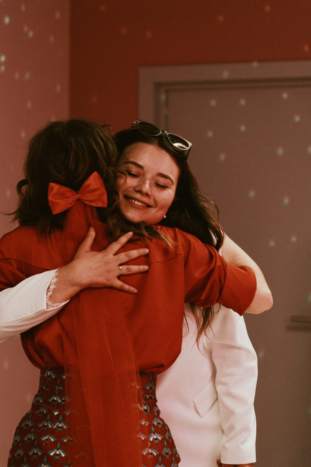 celebrity drama ending in hug